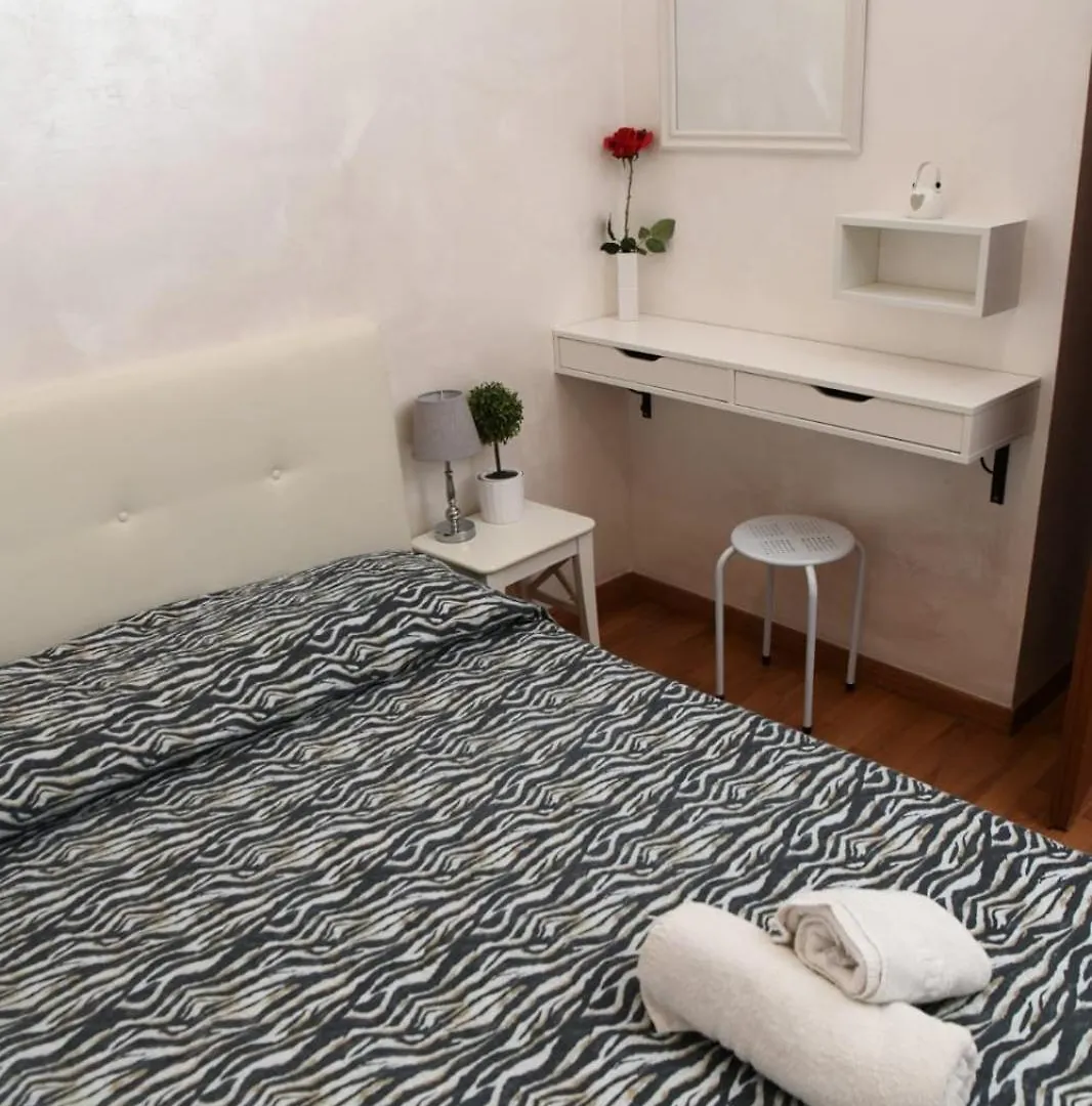Homestay Casa Donna Di Cuori Apartment Fiumicino