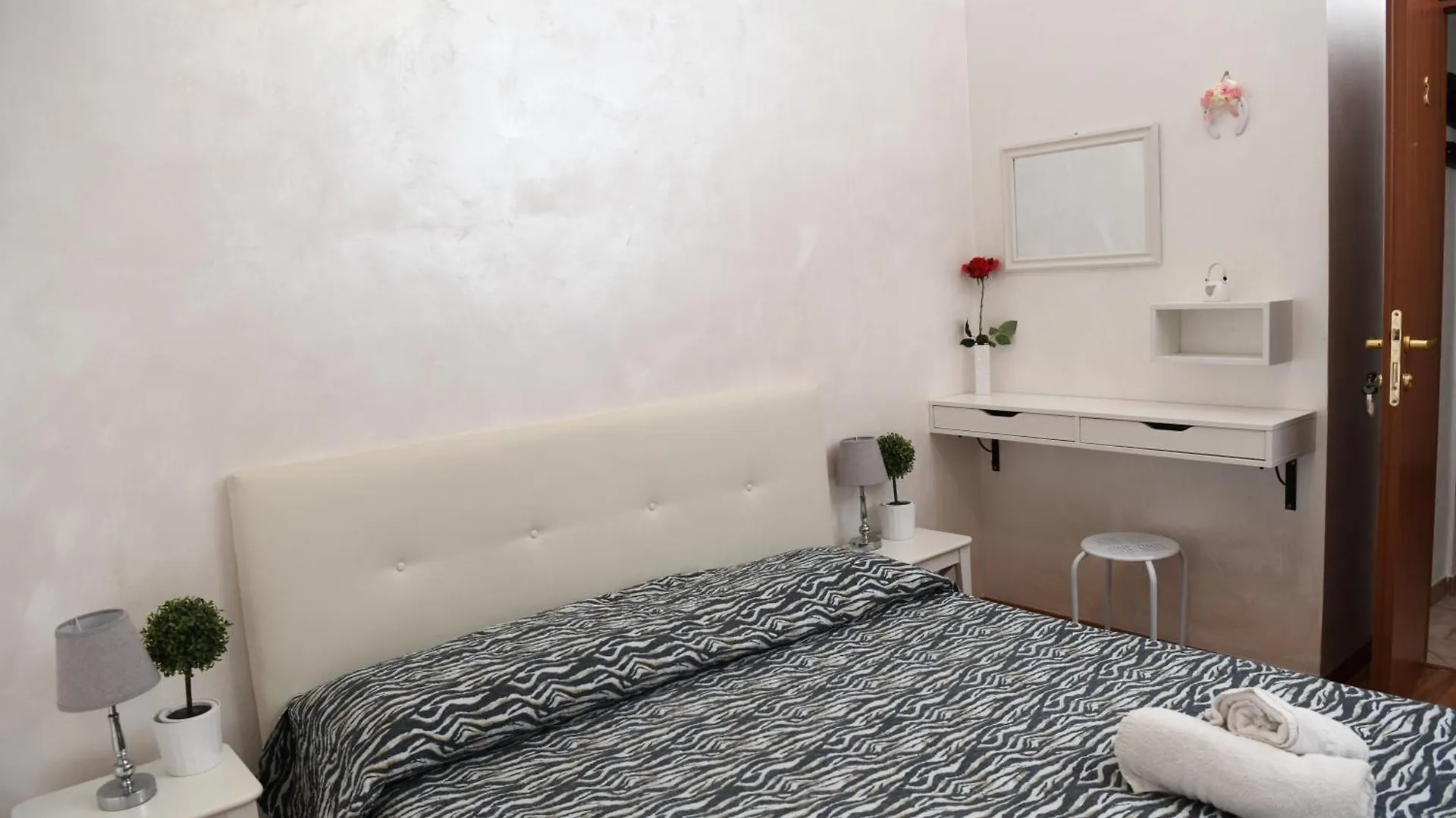 Casa Donna Di Cuori Apartment Fiumicino Homestay